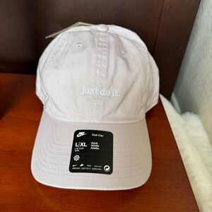 NwT Nike Club Cap Size Large/XL in the color Pink
